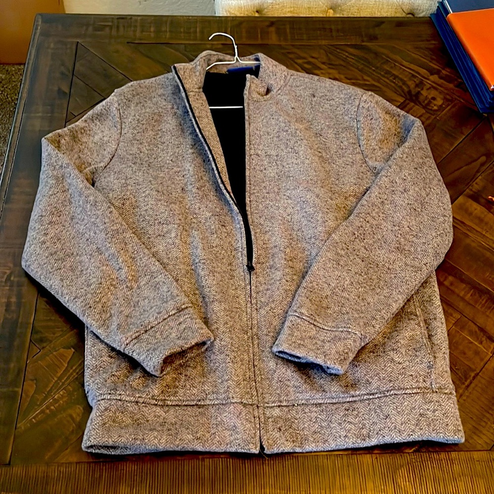 Men’s XL Sweater